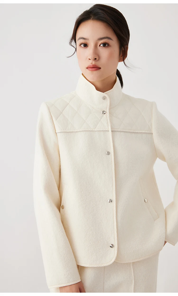 K2699X Hochwertige Damenjacke aus Wollmischung mit gesteppten Einsätzen, weicher, strukturierter Passform, elegante Luxus-Oberbekleidung – Detail 10