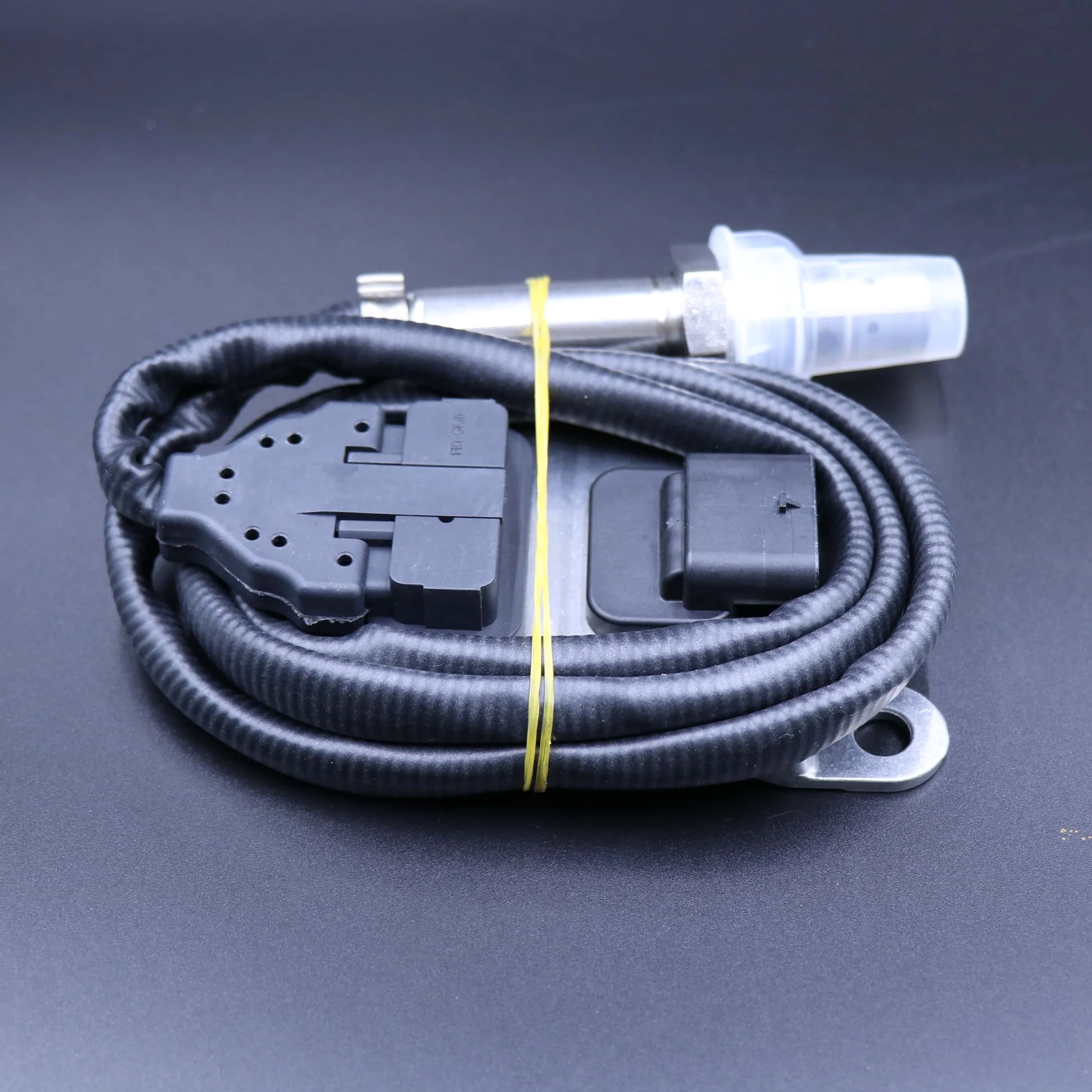 

Top of The Line Process 5WK96666 R2AX-18-JH1A Nitrogen Oxide Sensor, Suitable ForMazda CX-7 2.2L