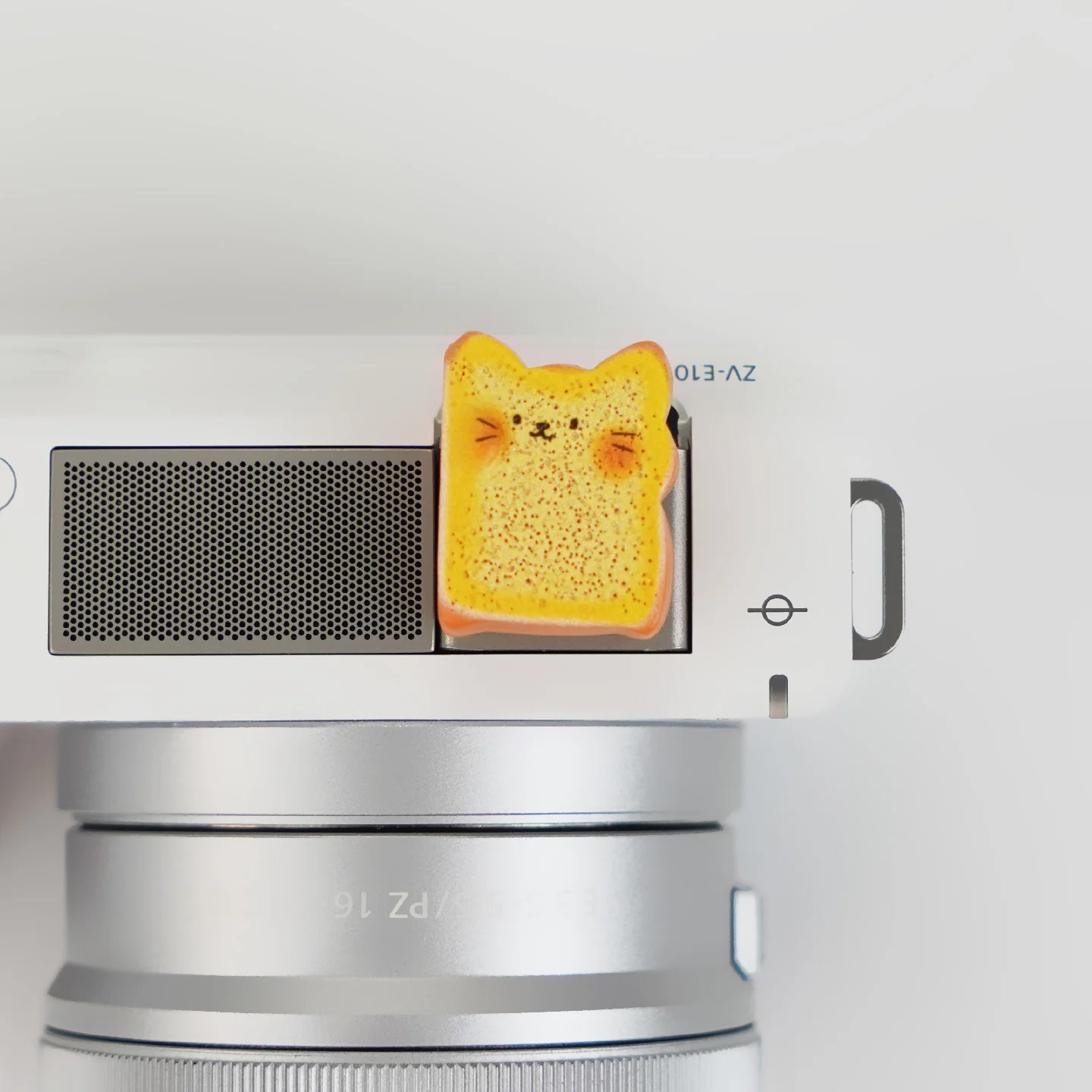 Kawaii Hot Shoe Cover for Canon R100 Sony A6400 Nikon Z50 and Fujifilm Xs20 Camera Decorative Accessories Dust Cover