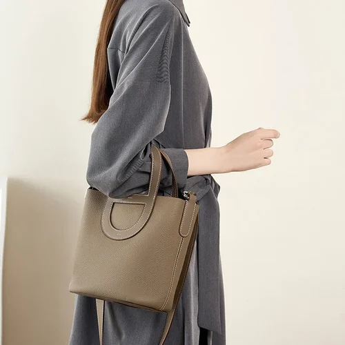 Imagen 2 del producto 2024 Bolso tipo cubo de piel de vaca con capa superior para mujer, bolso cruzado de mano, bolso de cuero para mujer, tendencia