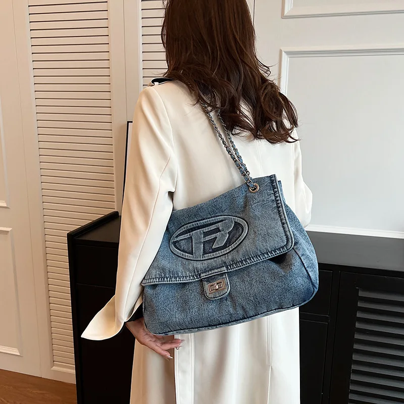 Blue Denim Canvas Large Casual Tote Bag Women's Large Capacity Travel Metal Chain Messenger Bag Woman Motorcycle Bag