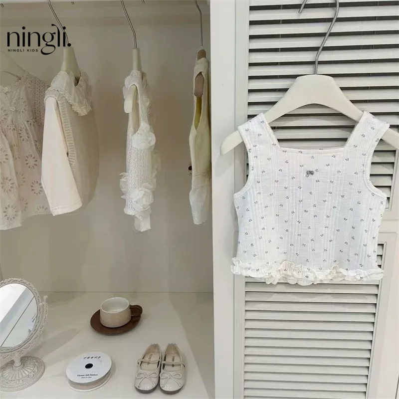 

2025Summer Girls Floral Lace Knitted Vest Denim Shorts Baby Stylish Two-Piece Set Trendy