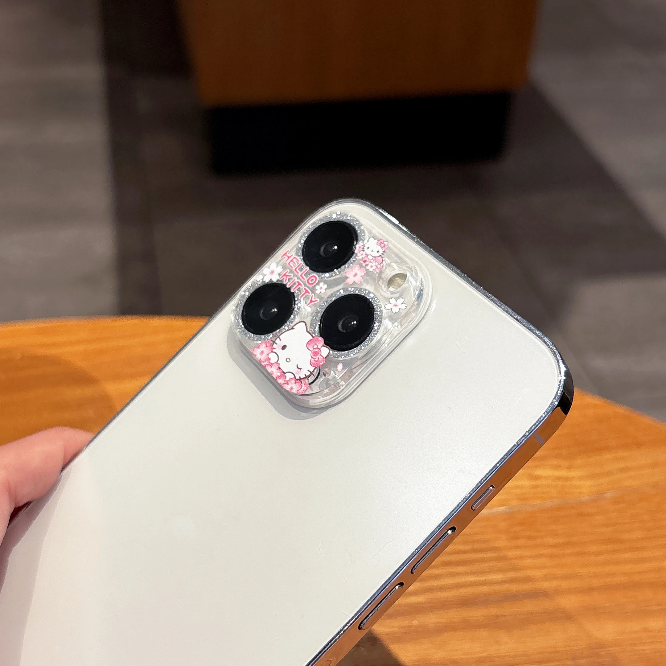 بريق بلينغ حامي عدسة الكاميرا آيفون 17 16 15 14 برو ماكس 16 13 واقيات الشاشة الزجاجية الواقية سانريو كيتي