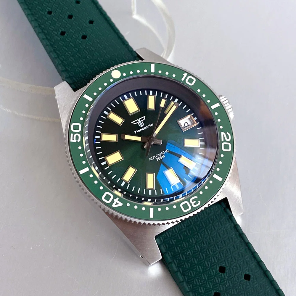 Green 41mm Dive-62MAS NH35 Automatic men Watch 200M Waterproof  AR Coating Sapphire 120 Click Ceramic Bezel Chapter Ring