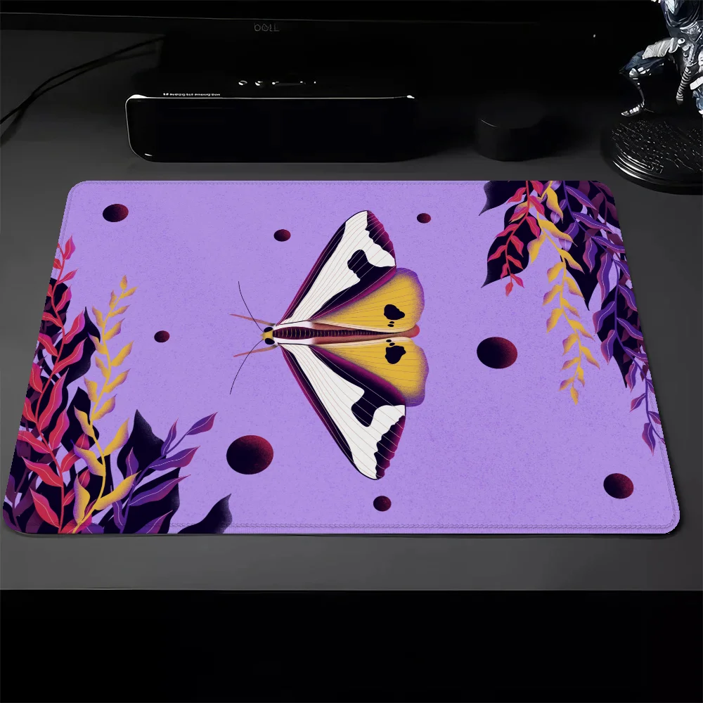 Keyboard Desk Mause Pad on the Table Small Butterfly Pc Gaming Accessories Gaming Mouse Mat Gamer Cabinet Deskmat Mausepad Mats