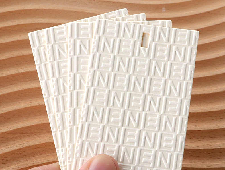 100pcs Creative Clothing Hang Tags Custom Logo Shop Name Hangtag Custom Ins Style High-grade Concave Embossed Hanging Cards