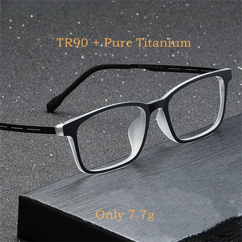 Ultra-light Comfortable TR90 Eyewear Fashion Small Face Pure Titanium Optical Prescription Glasses Frame Men And Women