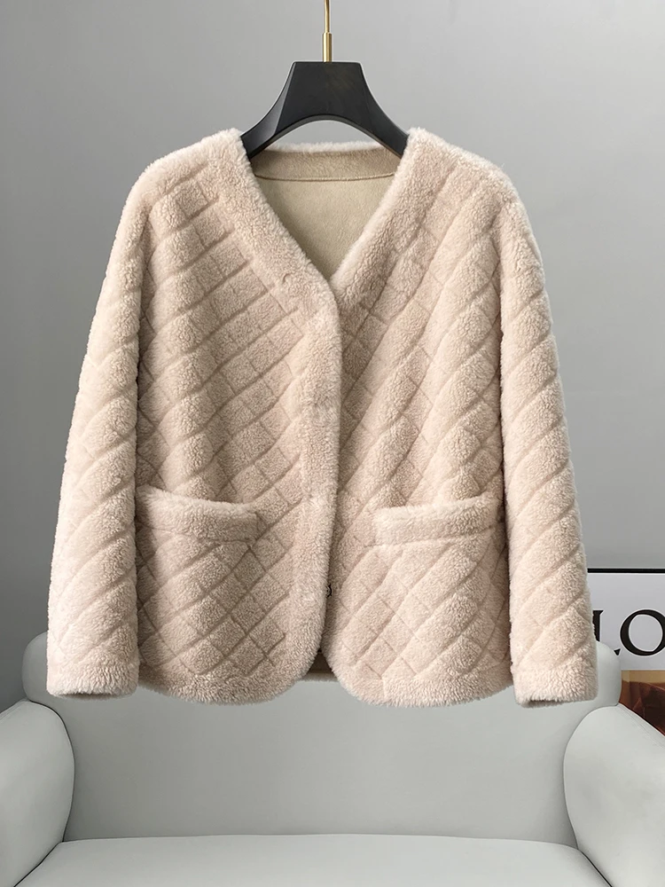 

2023 New Diamond Grid Particle Sheep Cut Fleece Lamb Fur and Fur Integrated Coat Short Haining Fur Coat for Women