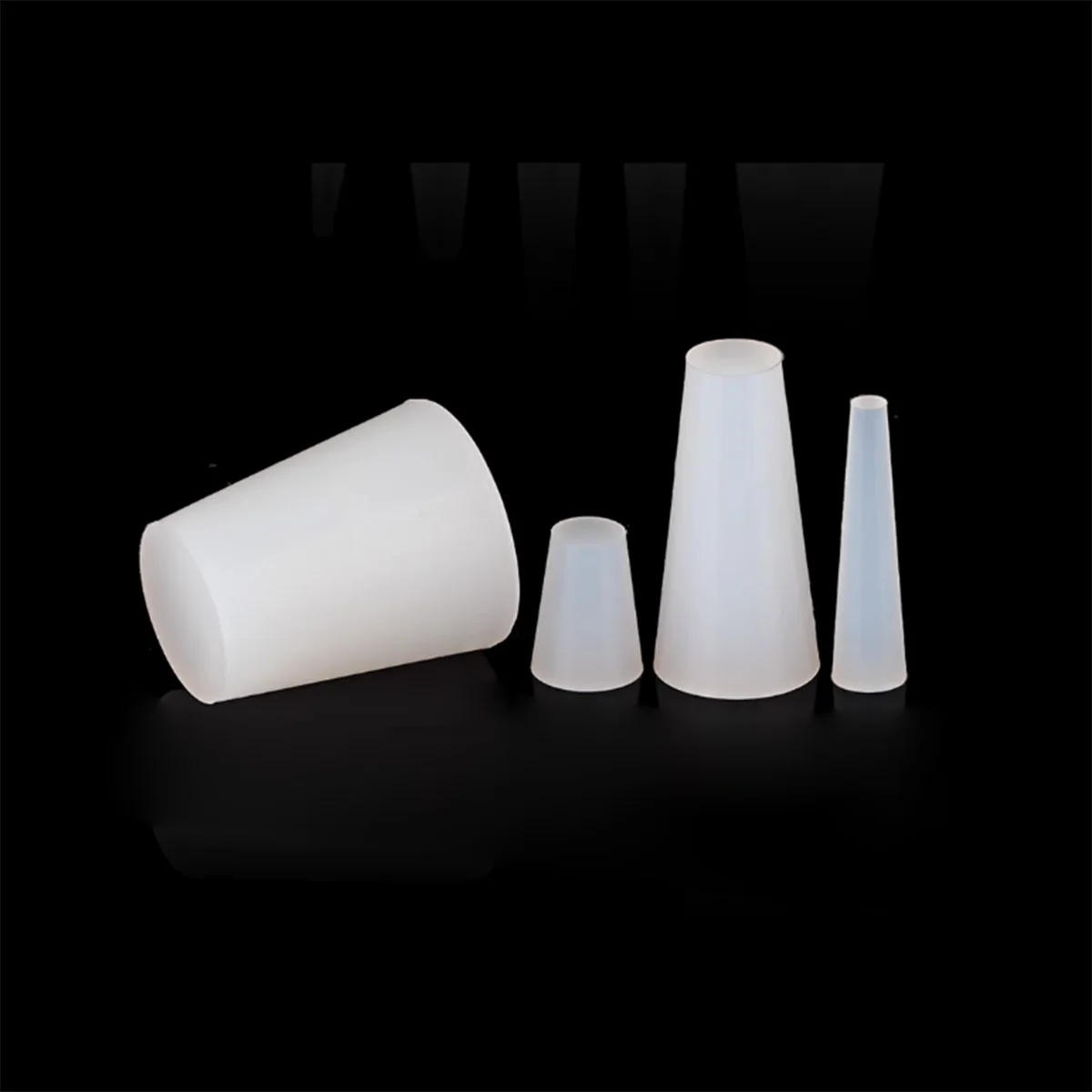 مخروط على شكل سيليكون المطاط المؤكسد ارتفاع درجة الحرارة المقاومة ثقب المكونات رذاذ طلاء ختم المكونات