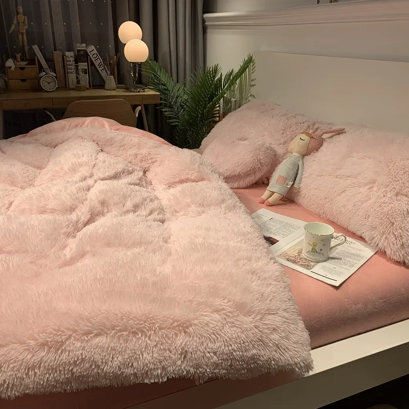 Coral Fleece Four-Piece Set Girl Heart Thick Duvet Cover Mink Fur Rhinestone Velvet Bed Sheets 1.8M Bedding