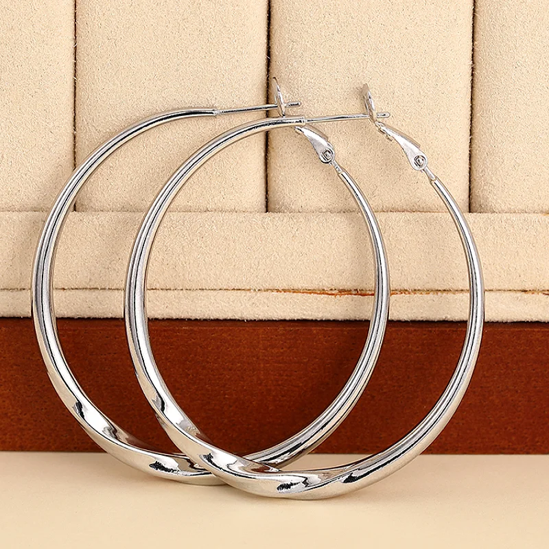 Huitan Trendy Simple Style Silver Color/Gold Color Big Hoop Circle Earrings For Women Wedding Daily Party Versatile Accessories