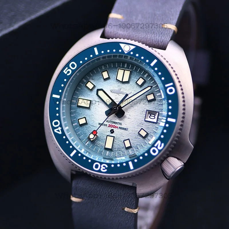 Titanium Material Gradual Change Lines Business Waterproof Mechanical Watch
