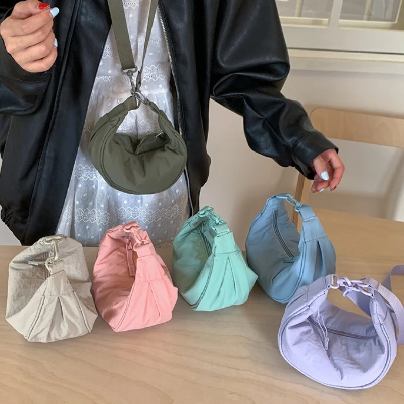 

Маленькая сумка для пельменей для женщин, однотонная нейлоновая сумка-мессенджер для бродяг, простой дизайн, женский кошелек-клатч с крючком, сумка на плечо