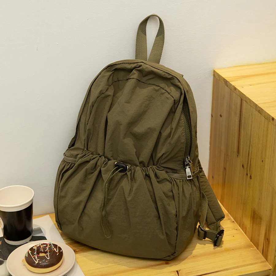 

Korean version of large capacity nylon cloth backpack girl light soild commuting waterproof rucksack simple student bag mochila