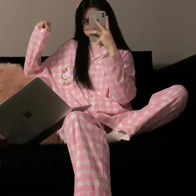 

Милые и милые пижамы Hello Kitty повседневные и удобные, которые можно носить на улице. Свободная и дышащая пижама Loungewear