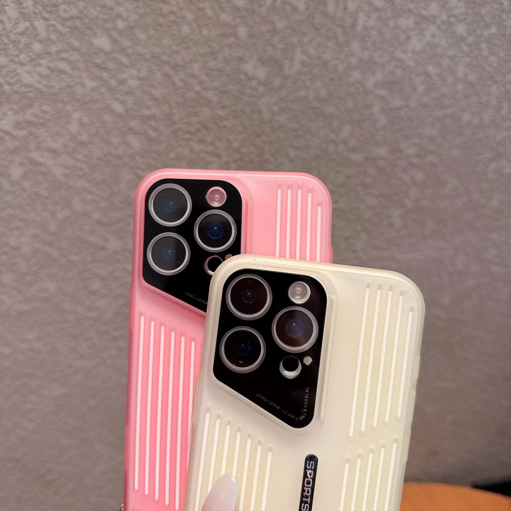 الفاخرة جوفاء التبريد تبديد الحرارة تنفس شبكة جراب هاتف آيفون 16 15 14 13 12 11 برو ماكس غطاء ممتص للصدمات