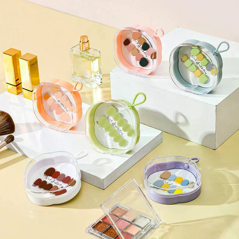 

1 PCS Empty Press-On Nail Storage Plastic Four-leaf Clover Shape Boxes With Lanyard Clear Nail Packaging Case Storage Tool