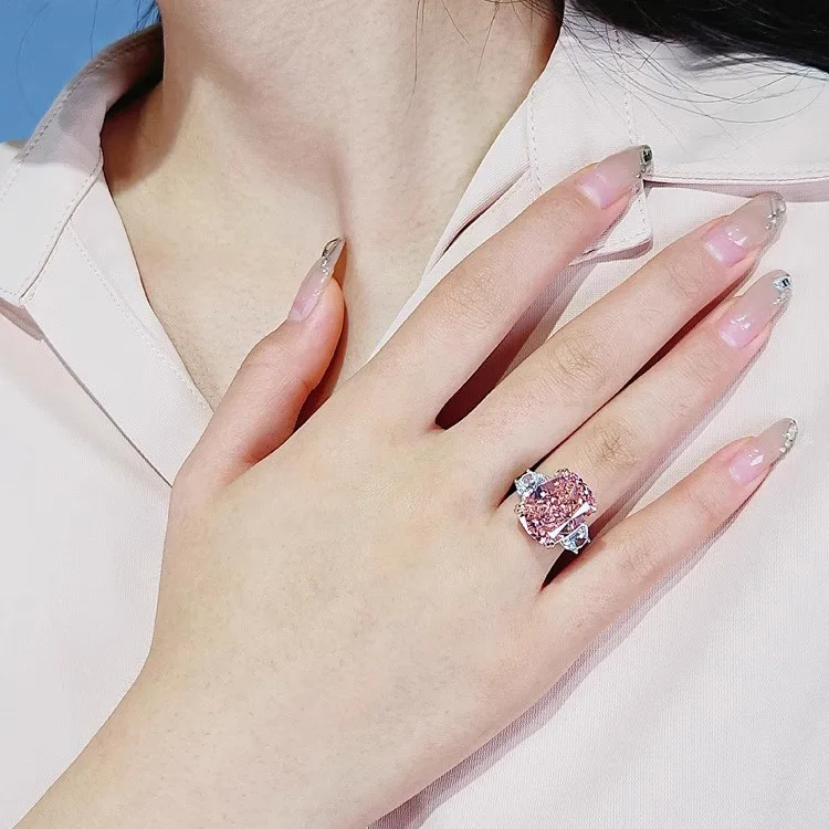 S925 Sterling Silber Ring Mode Leichter Luxus Kissenförmiger Quadratischer Diamantring Hochkarätiger Diamant Rosa Zirkonium Verlobungsring – Detail 13