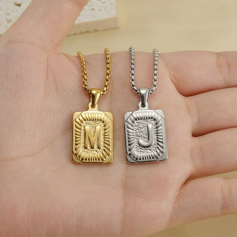 Stainless Steel Initial Card Pendant 18K Gold Plated 26 A-Z Square Letter Necklace For Women Fashion Jewelry Wholesale