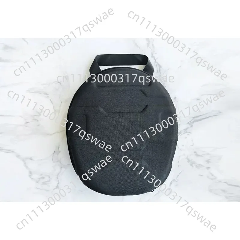 Earphone storage bag with large earplug storage bag