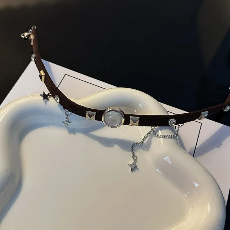 High sense Internet celebrity pentagram necklace leather retro collar simple light luxury tiger eye stone collar light luxury wo