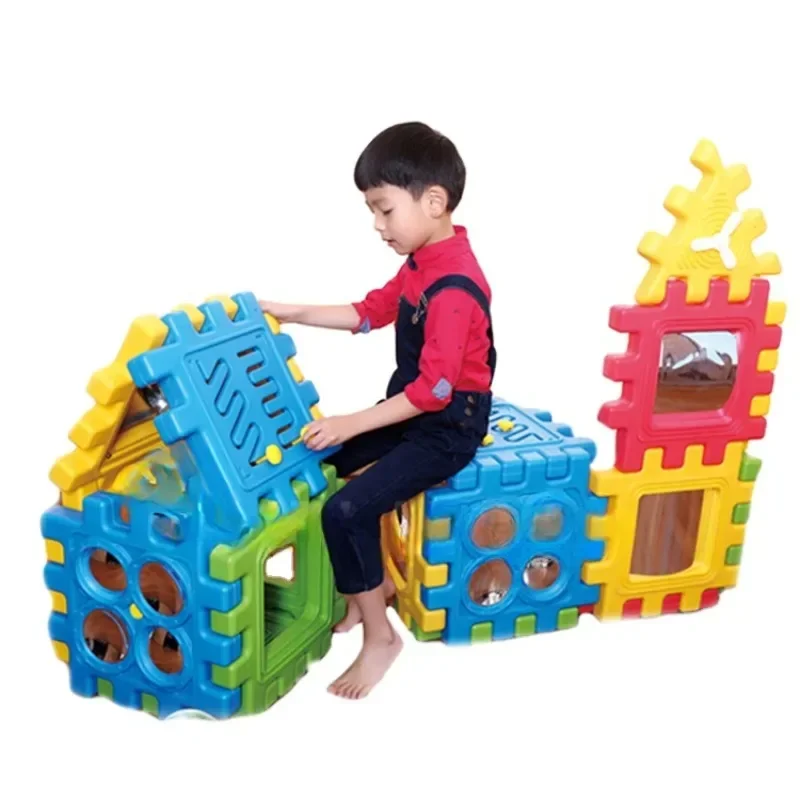 Hot SalesColorful Plastic Toys Building Blocks Playhouse For Kids Educational Toys Indoor Play