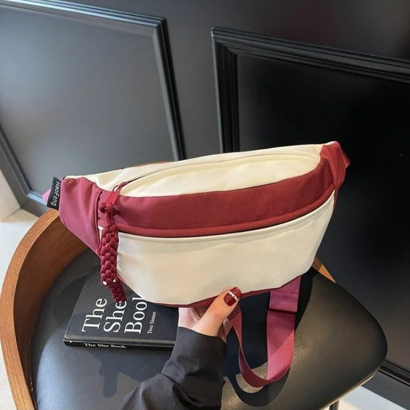 

Elegant Leather Classic Commuter Bag Large Capacity For Business Women Casual Simple Messenger