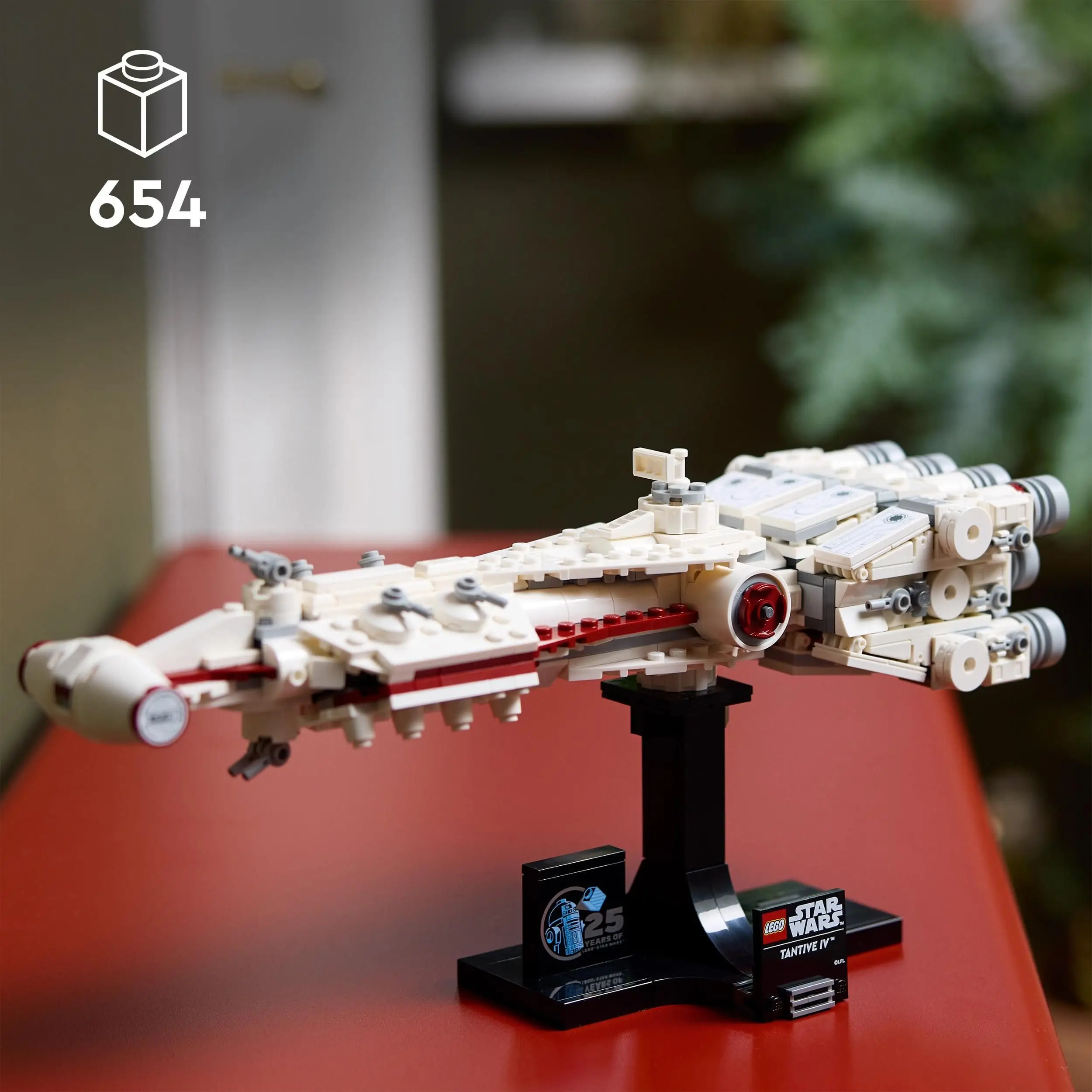 LEGO Star Wars: Tantive IV, Star Ship A New Hope to Build and Collect for Adults, Legendary Star Fighter, Grandiose 75376