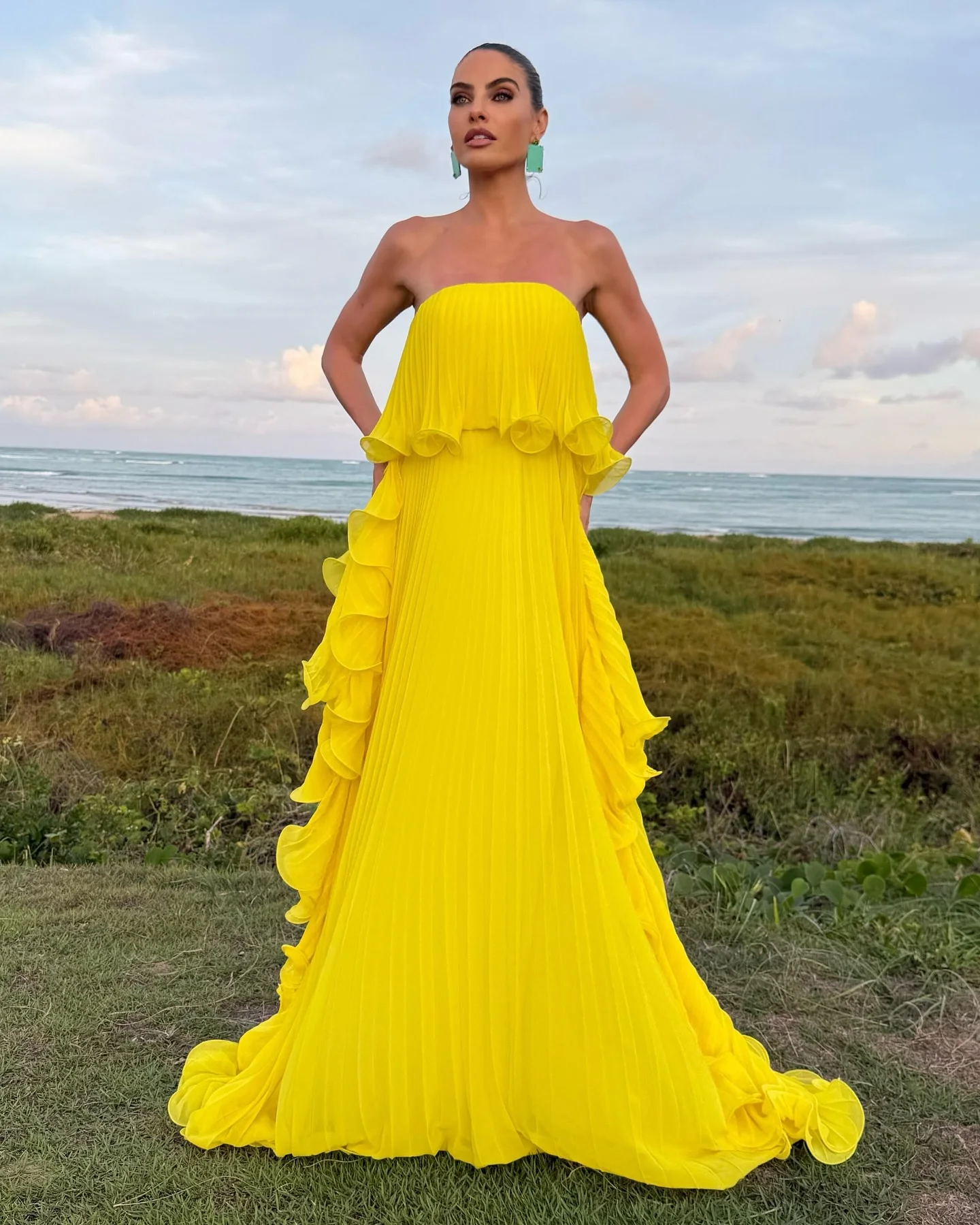 Elegant Women's Strapless Ruffles Long Dress Off Shoulder Pleated Maxi Dresses Evening Wedding Guest Party Gown Beach Vacation