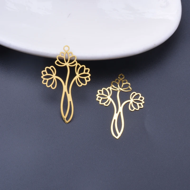 30 Stück AC11412 Filigrane Dünne Blumenanhänger DIY Ohrring Anhänger Zubehör – Detail 4