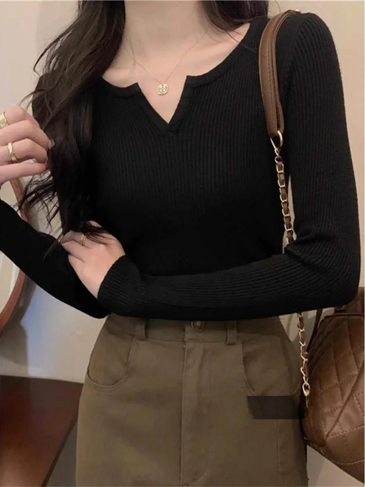 

Black Knitted Base Shirt Women's Spring Design Slim Fit V-neck Sweater Casual Style Inner Wear Fashionable Trendy Top