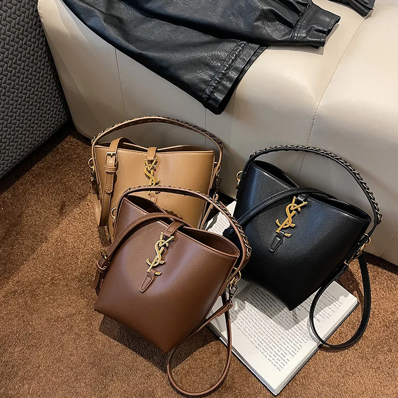 

2025 French Textured Bag, Women's New Fashionable And Versatile Bucket Bag, Niche Design, Simple And Casual Single Shoulder Cros