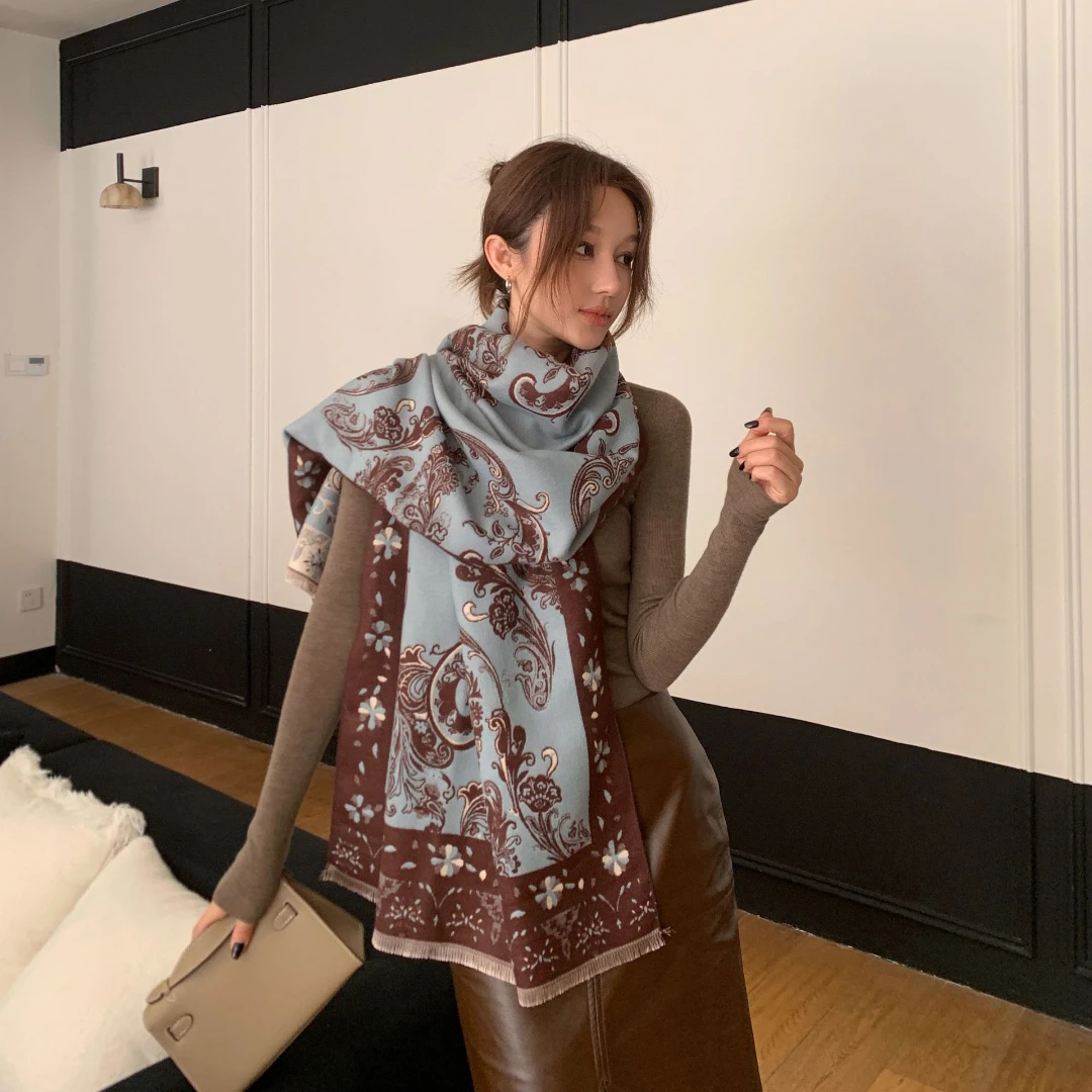 

Vintage Paisley Print Cashmere Scarf Women Soft Warm Fringe Shawl Multi Wear Wrap Autumn Winter Fashion Lady Neck Scarves