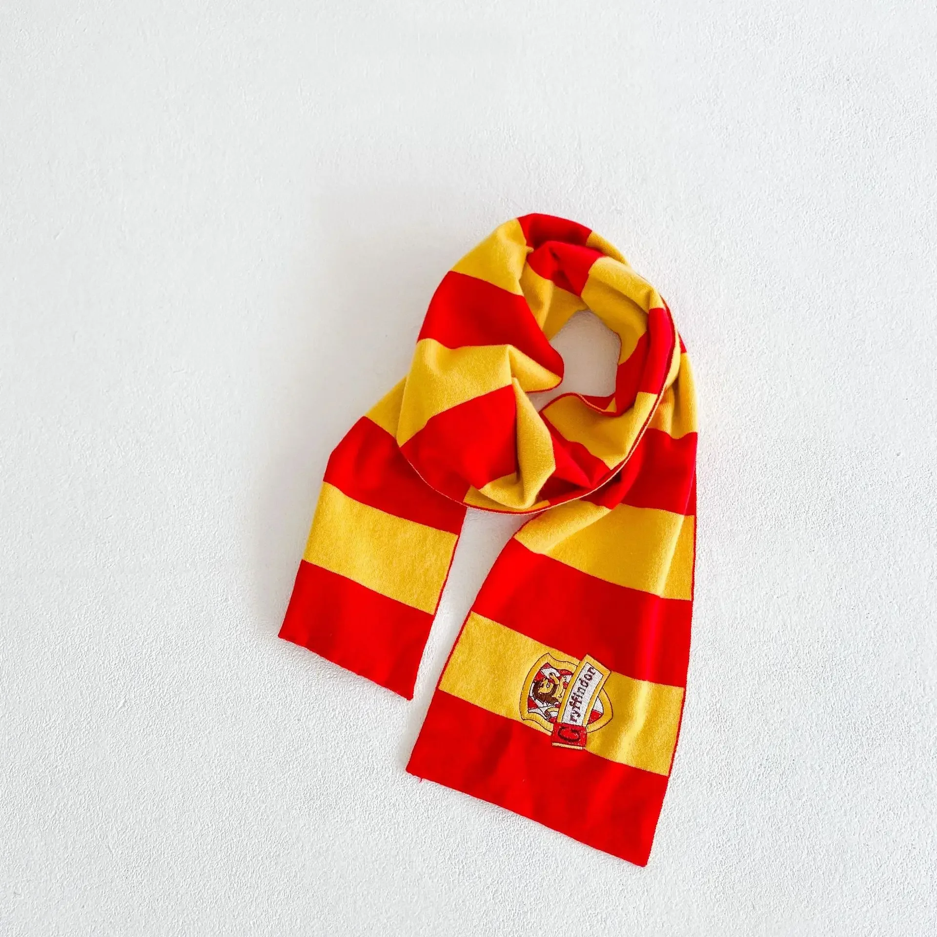 HarryyPotter Cosplay Costumes Kids Glores Trench Coats Gryffindor Sweaters Scarves Halloween Party Accessories Kids Holiday Gift