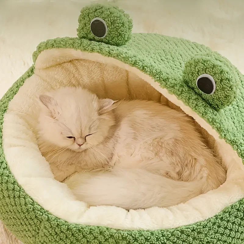 Green Cartoon Frog Type Semi-Enclosed Cat Nest