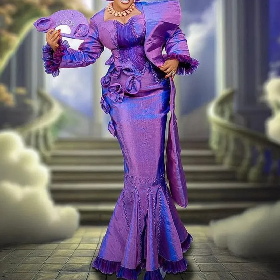 فستان حفلة موسيقية بأكمام طويلة وطيات من الخرز الأرجواني فساتين سهرة نيجيرية مع زهور مصنوعة يدويًا فساتين زفاف الضيوف مصنوعة حسب الطلب