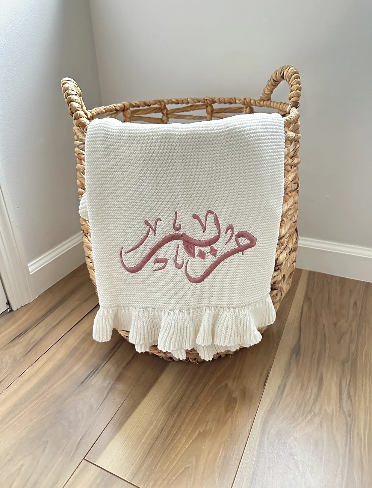 Knit Baby Blanket Personalized Baby Blanket for Newborn Girl and Boy – Custom Blanket with Name Embroidery – Soft Knited