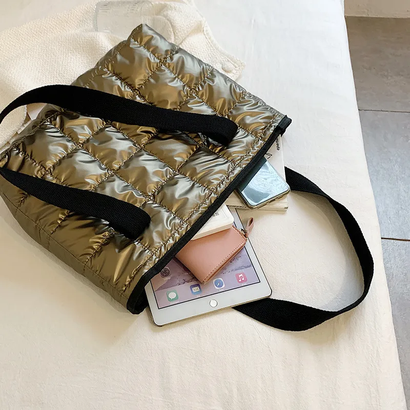 Moda inverno grande capacidade bolsa de ombro para as mulheres à prova dwaterproof água macio para baixo algodão bolsas senhoras sacola com alças