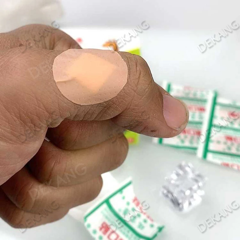 Patch rotonda con cerotto circolare per incordare le fili. Toppa per la bocca della bottiglia di piccole dimensioni per bambini per impermeabilizzare Minor Woun