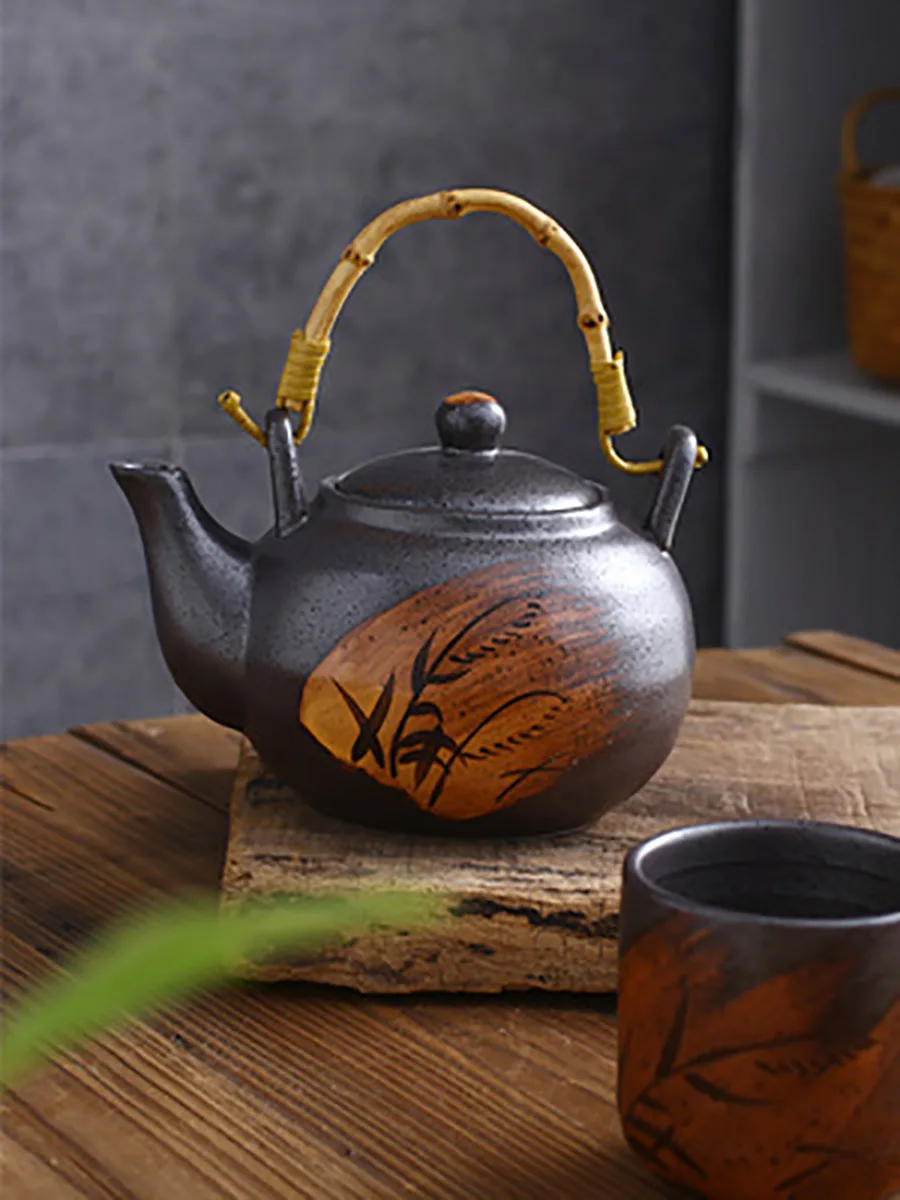 

Ceramic Tea Kettle with Rattan Handle, Hand-painted Teapots Infuser, Kung Fu Puer Ceremony Service, Japanese Style, 750ml