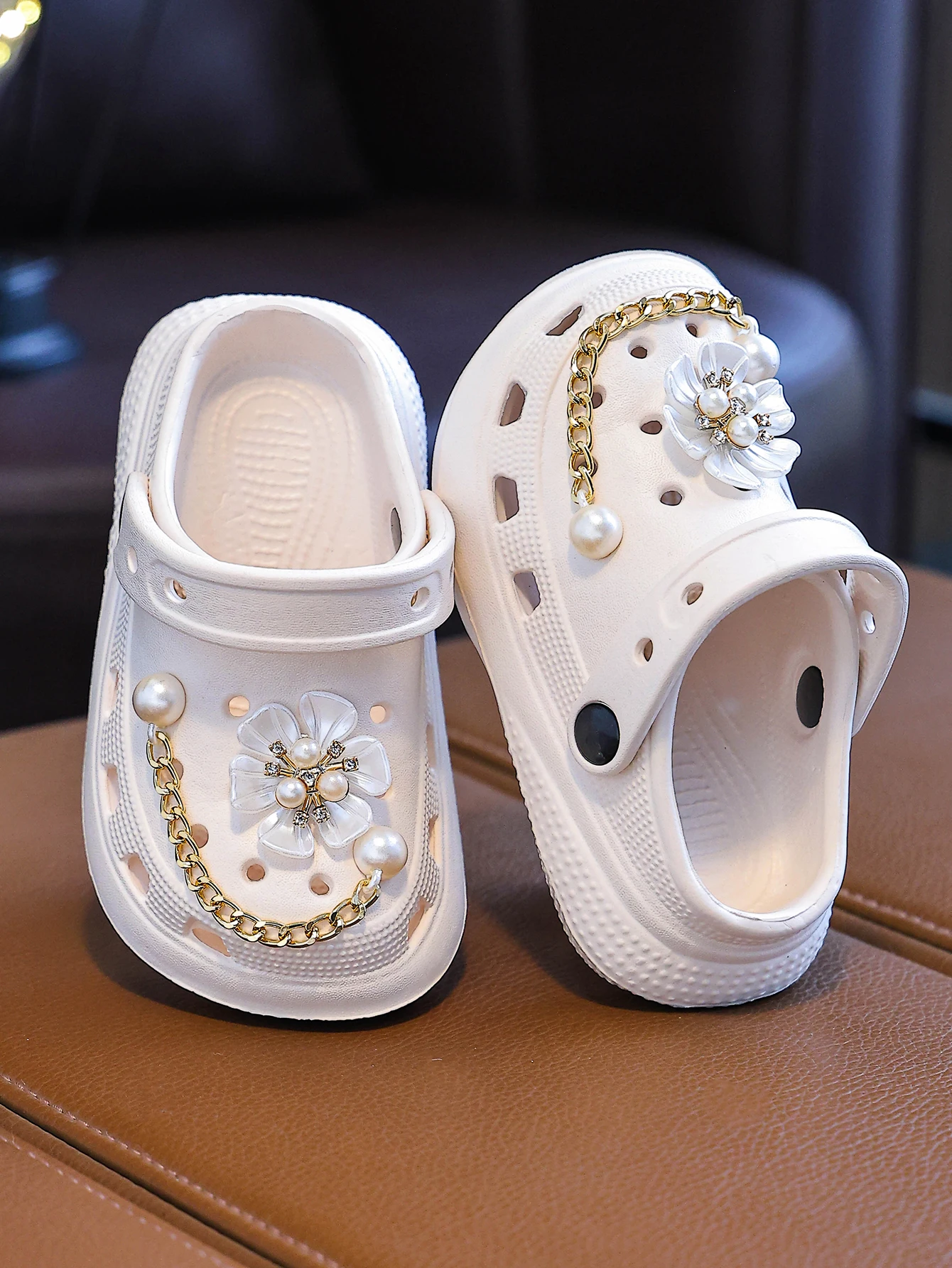 

Summer new home sandals for children and female students, simple, casual, fashionable, comfortable and comfortable