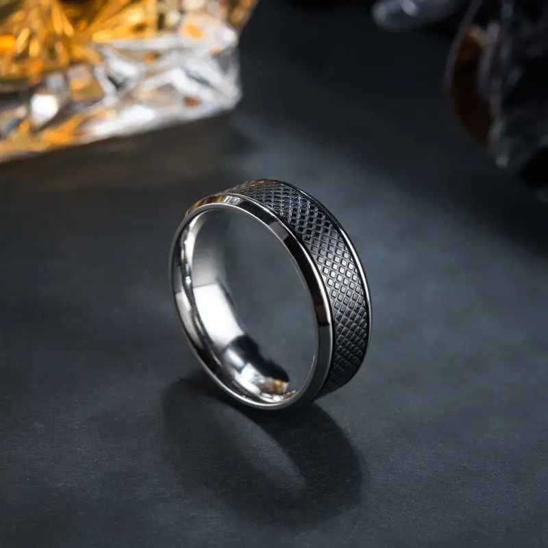 New High Quality Stainless Steel Men Rings Western Titanium Steel Black White Ring For Fashion Jewelry