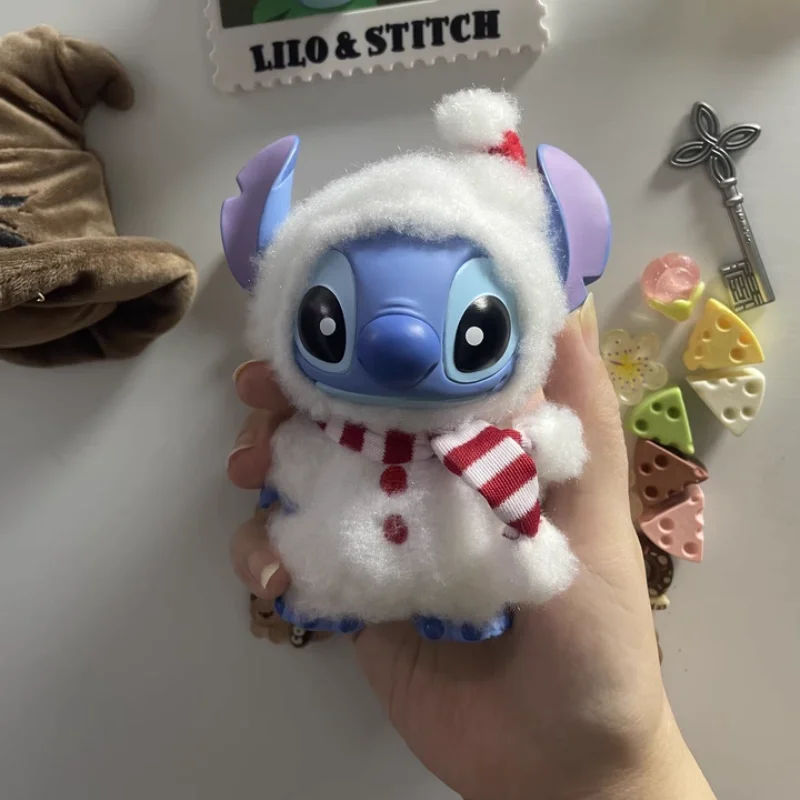 Figuras de disfraz navideñas de Stitch de Disney, caja ciega de moda, juguetes, muñecas Kawaii, adorno de escritorio, regalos de navidad
