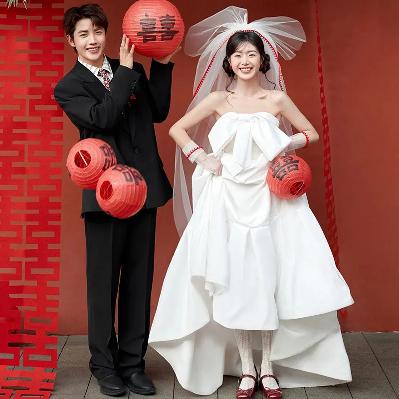 

French Style Light Wedding Dress Bride Satin Travel Shoot Outdoor Scene Marriage Registration White Dress