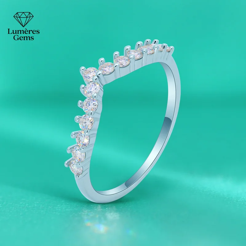Lumière Gems Platinum 950 Pt Gemstone Thin Model V-shaped Small Row Diamond Ring - A Petite and Elegant Design for Women