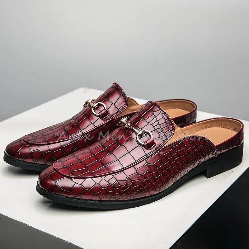 

Burgundy Crocodile Pattern Mules Slip On Metal Buckle Decorated Casual Slippers Business Anti Slip Men's Loafers Wear Outside