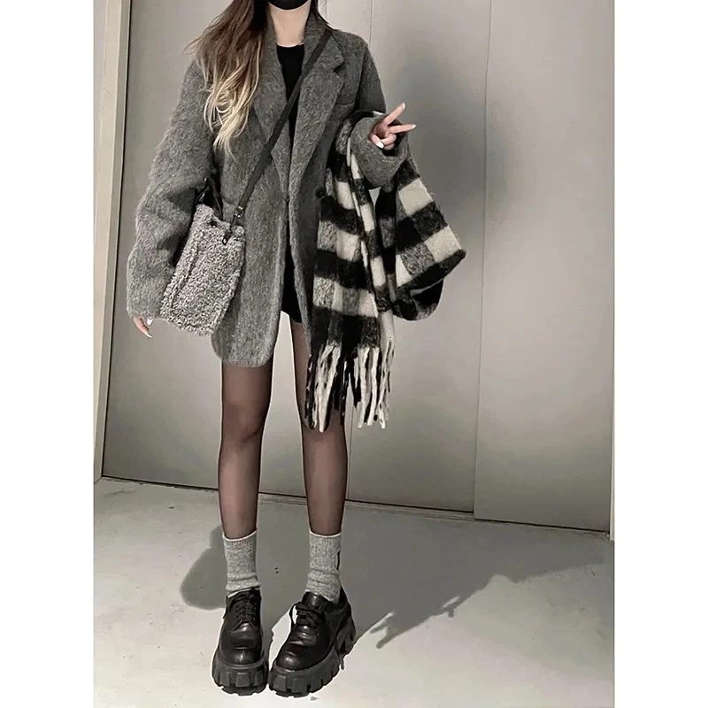 

Retro Hepburn Sle Women's Woolen Coat Autumn Winter Camere Plaid Korean Version Long Sve Suit Collar Single Button