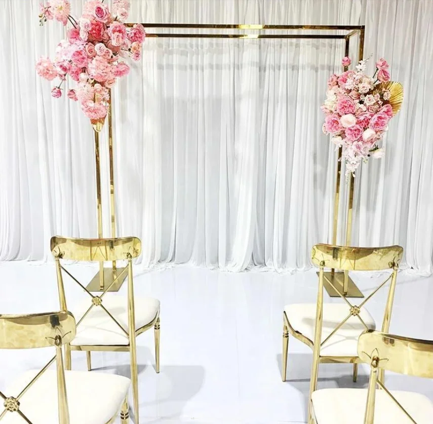 Arco de metal para decoración de boda