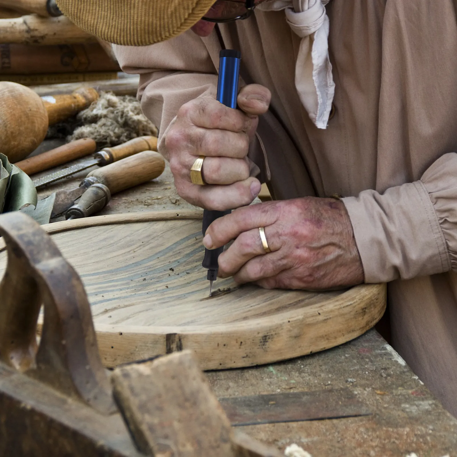 

Электрический гравер-ручка для самостоятельной микрообработки металла, стекла, дерева, камня, пластика, керамики, нержавеющей стали, ювелирных изделий, колец, подвесок