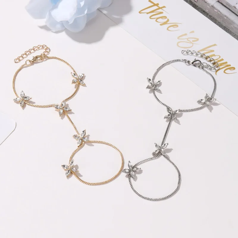 Korean version  little fresh hand decoration sweet little flower horse eye zircon finger chain female temperament four-leaf flow image 2